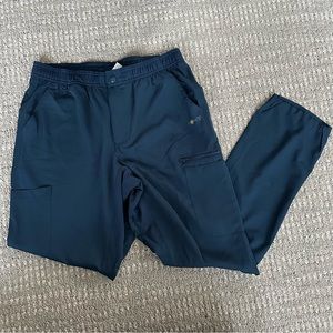 Small men’s/unisex Carhartt Liberty scrubs pants